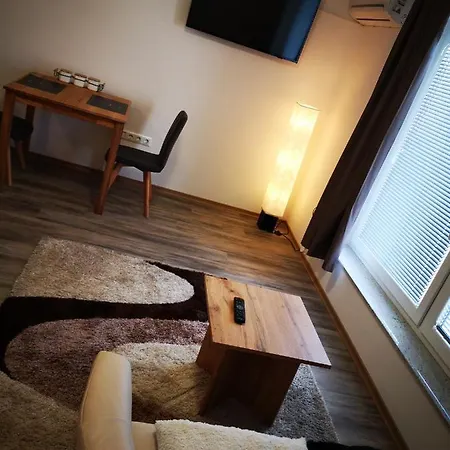 Ema Apartment