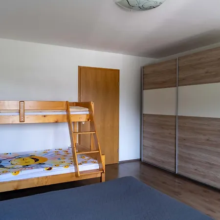 Appartement Ema Podčetrtek
