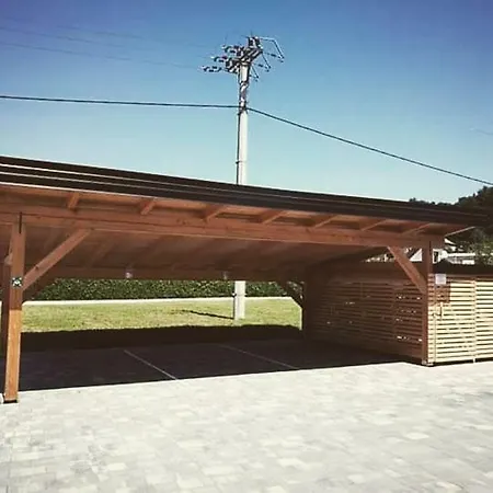 Daire Ema Podčetrtek